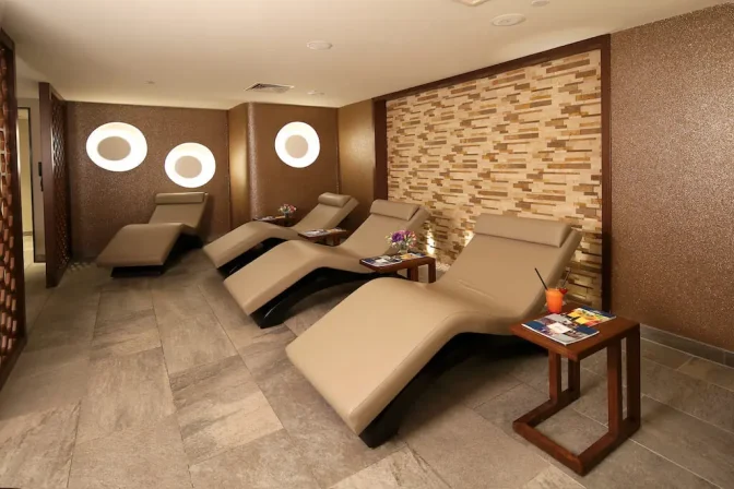 Wyndham-Grand-Istanbul-Europe-Spa-Fitness-13